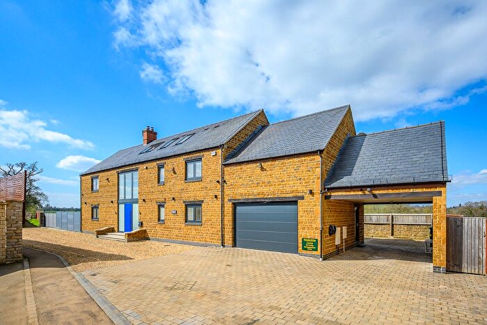 5 Bedroom Property For Sale In Manor End House, Manor Road, Adderbury, Banbury, Adderbury, United Kingdom, OX17