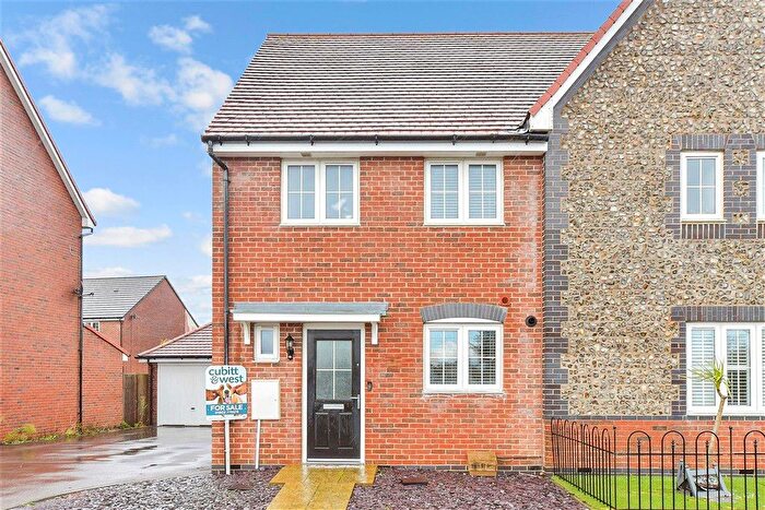 3 Bedroom Semi Detached House For Sale In Benjamin Gray Drive, Littlehampton, West Sussex, BN17