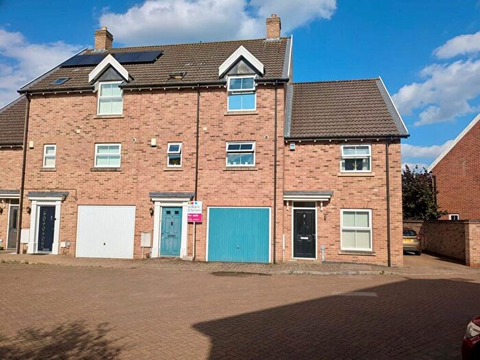 3 Bedroom Town House For Sale In Sir Archdale Road, Swaffham, PE37