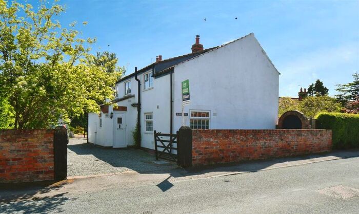 4 Bedroom Detached House For Sale In Chapel Lane, Ottringham, Hull, HU12