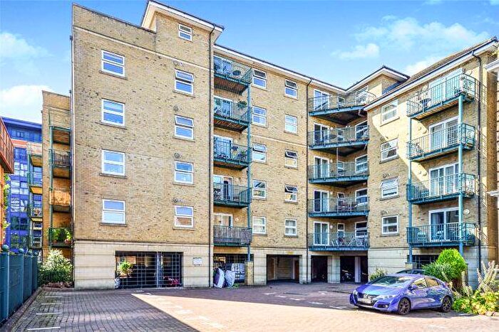 2 Bedroom Flat To Rent In Neptune Way, Southampton, Hampshire, SO14