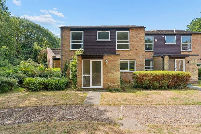 4 Bedroom End Terrace House For Sale In Capelands, New Ash Green, DA3