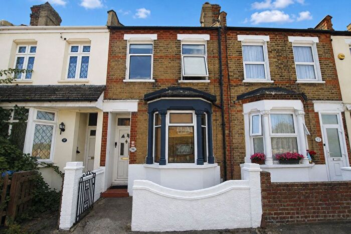 2 Bedroom Terraced House For Sale In Timbercroft Lane, Plumstead, SE18