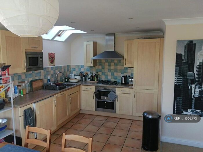 3 Bedroom Flat To Rent In Middleton, Milton Keynes, MK10