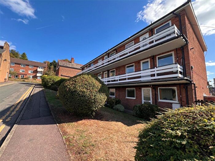 2 Bedroom Flat To Rent In Gladstone Court, White Hill, Chesham, HP5