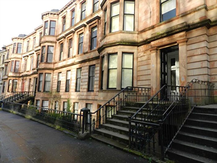 Studio To Rent In Room Queens Drive, Glasgow, G42