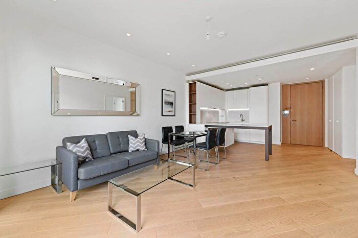1 Bedroom Flat For Sale In Wood Crescent, London, W12