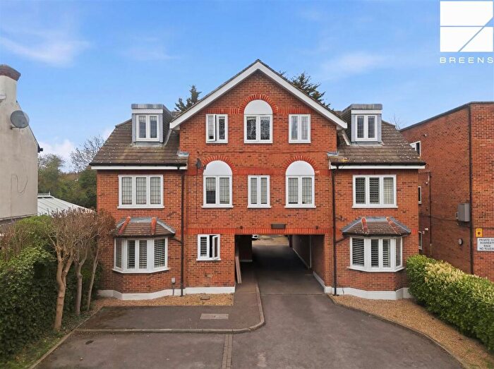 2 Bedroom Flat To Rent In Falmouth Avenue, London, E4