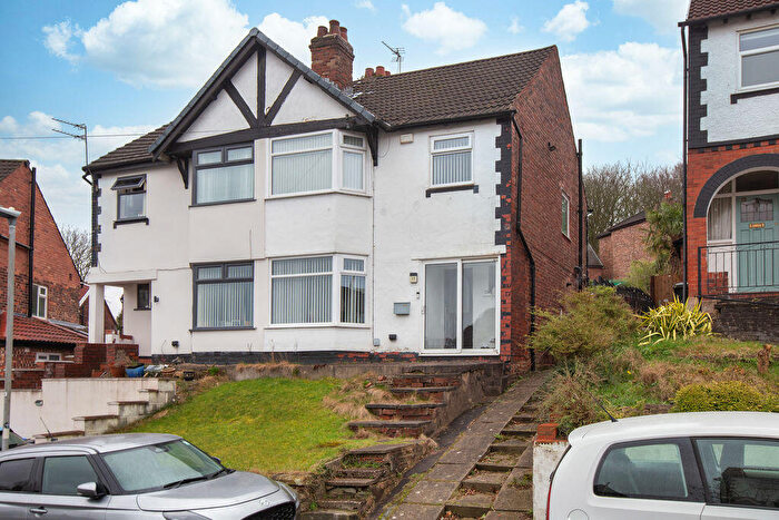 3 Bedroom Semi Detached House For Sale In Duckworth Road, Manchester, M25