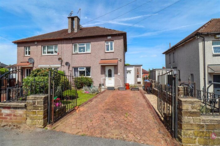 3 Bedroom Semi-Detached House For Sale In Foxwood Drive, Sheffield, S12