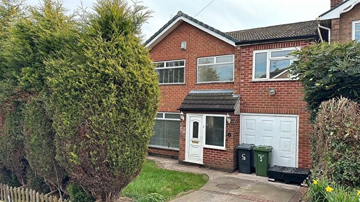 4 Bedroom Detached House For Sale In Bayliss Road, Nottingham, Nottinghamshire, NG4