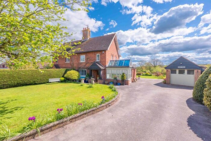 3 Bedroom Semi Detached House For Sale In Sambourne Lane, Sambourne, B96