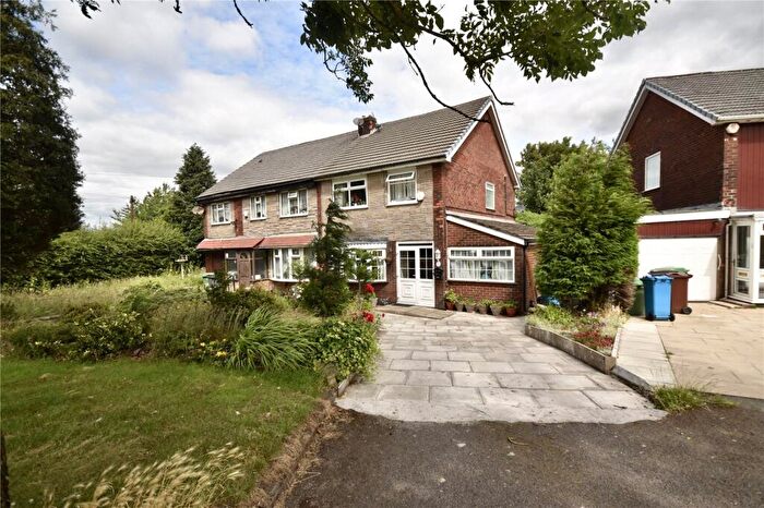 4 Bedroom Semi Detached House For Sale In Broadway, Royton, Oldham, Greater Manchester, OL2