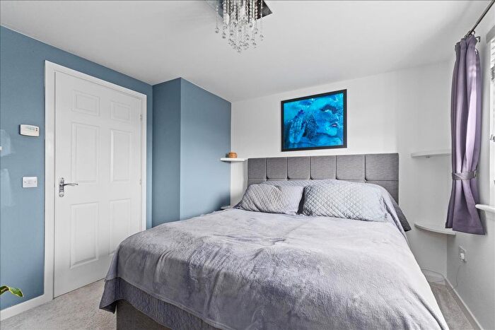 3 Bedroom End Of Terrace House For Sale In Aspen Drive, Gorebridge, EH23