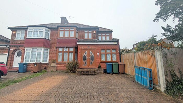 5 Bedroom House To Rent In Floriston Gardens, Stanmore, HA7