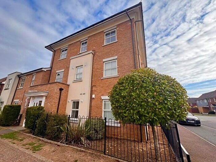2 Bedroom Apartment To Rent In Rowditch Furlong, Redhouse Park, Milton Keynes, MK14