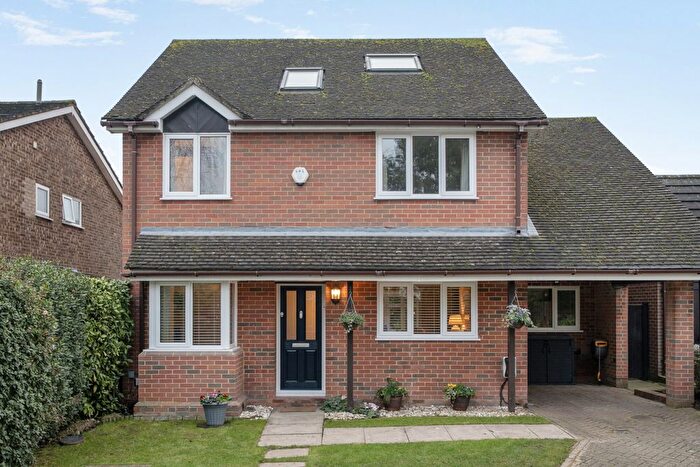 5 Bedroom Detached House For Sale In Glyndebourne Park, Orpington, BR6
