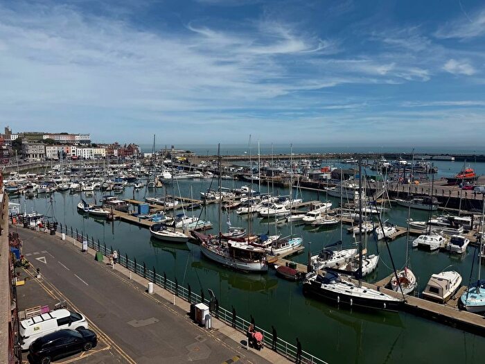 2 Bedroom Flat To Rent In Flat, Harbour Parade, Flat, Ramsgate, CT11