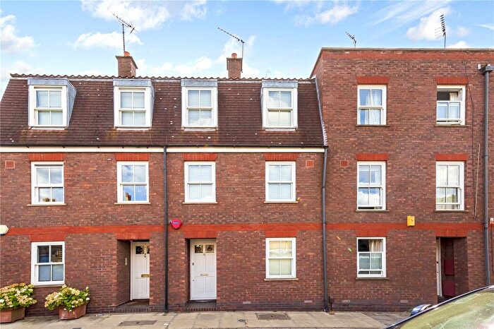 4 Bedroom Terraced House To Rent In Vine Row, Lancaster Park, Richmond, TW10