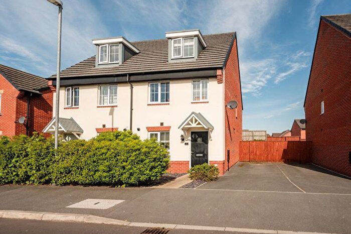 3 Bedroom Semi-Detached House To Rent In Glovers Way, Burscough, L40