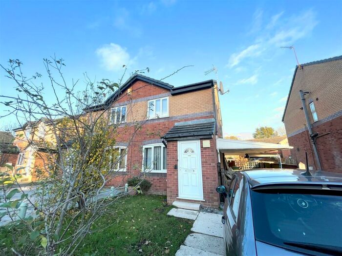 2 Bedroom House To Rent In Moss Lane, Macclesfield, SK11