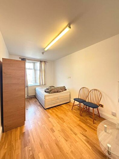 1 Bedroom Flat To Rent In Western Road, Southall, UB2