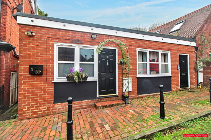 1 Bedroom Flat For Sale In The Goffs, Eastbourne, BN21