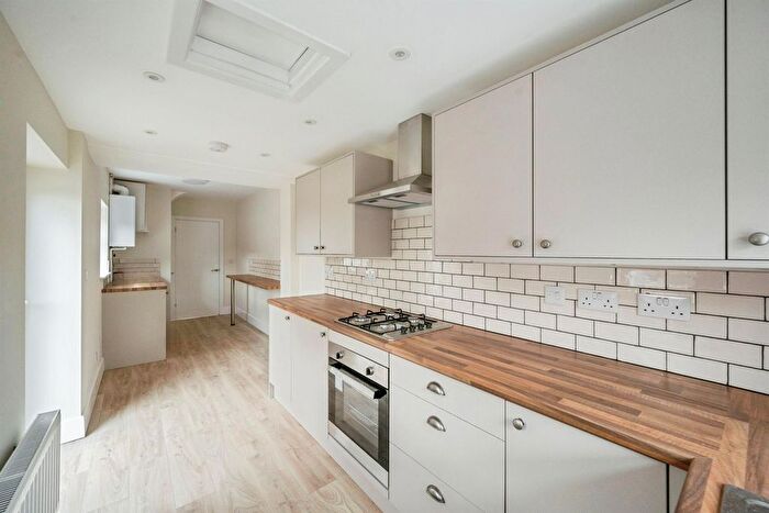 3 Bedroom Semi-detached House For Sale In East Common Lane, Scunthorpe, DN16