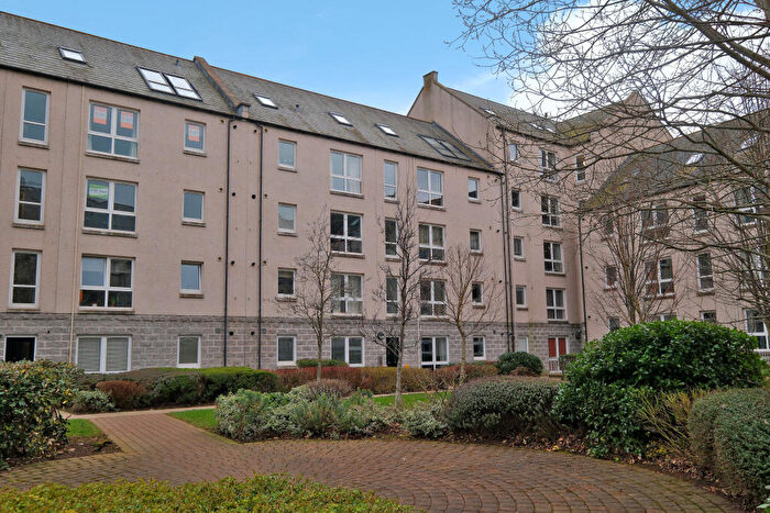2 Bedroom Flat For Sale In Millburn Street, The City Centre, Aberdeen, AB11