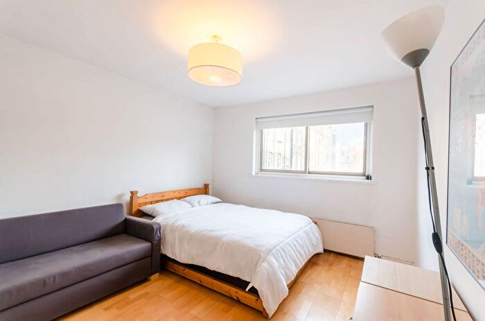 2 Bedroom Flat To Rent In Windmill Street, Fitzrovia, London, W1T