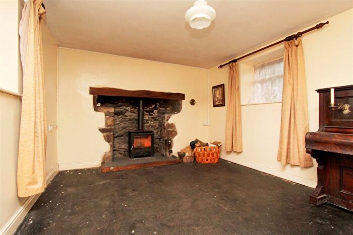 4 Bedroom Detached House For Sale In Mold Road, Bodfari, Denbigh, LL16