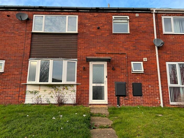 3 Bedroom Terraced House To Rent In Forgeway, Banbury, OX16