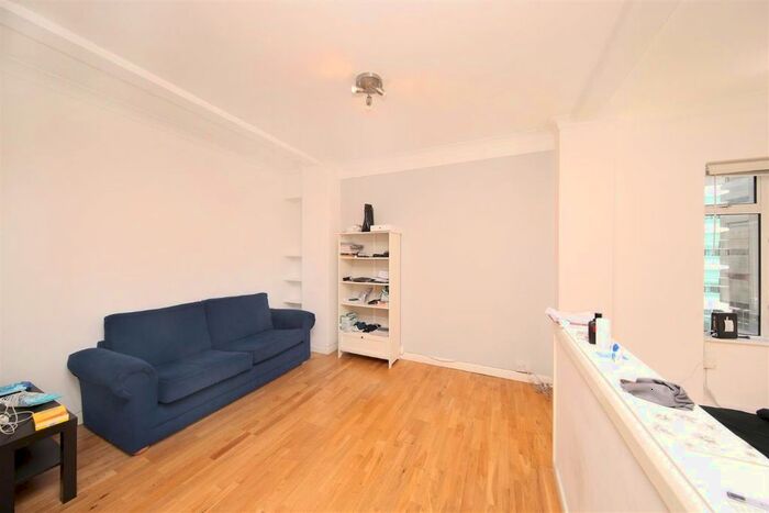 Studio To Rent In Euston Road, London, NW1
