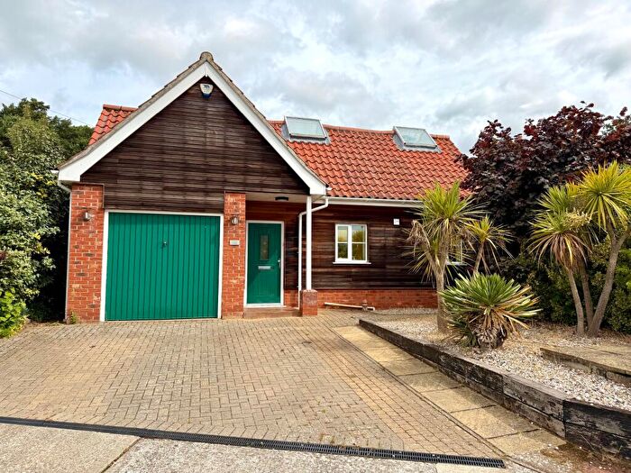 3 Bedroom Detached House For Sale In Cedar Lodge, Sandy Lane, Little Bealings, Woodbridge, IP13