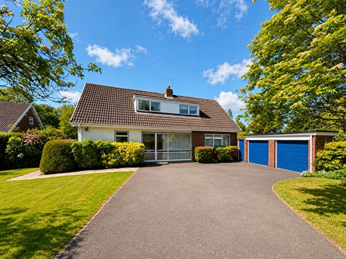 4 Bedroom Detached Bungalow For Sale In Baskervyle Close, Gayton, CH60