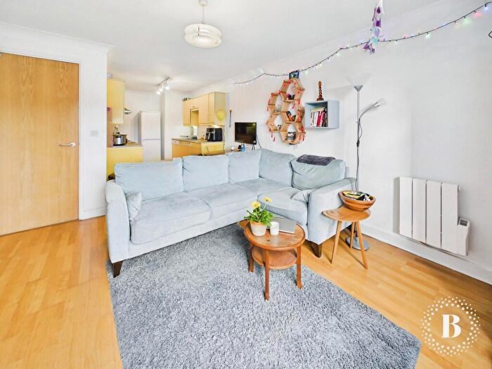 1 Bedroom Flat For Sale In Pinsent Millsands, Sheffield, S3