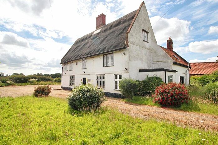 4 Bedroom Detached House For Sale In Kirby Road, Bramerton, Norwich, Norfolk, NR14