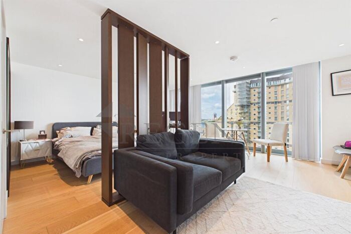 Apartment For Sale In Marsh Wall, Landmark Pinnacle, E14