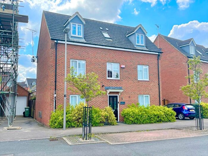 5 Bedroom Detached House To Rent In Greensand View, Woburn Sands, MK17