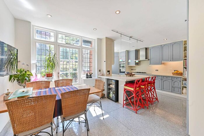 6 Bedroom Property For Sale In Vale Close, Maida Vale, London, W9