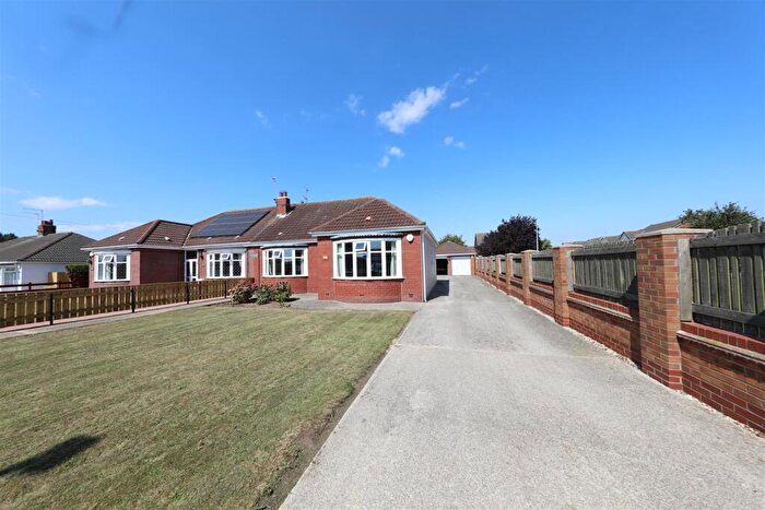 3 Bedroom Semi-Detached Bungalow For Sale In Main Road, Bilton, Hull, HU11