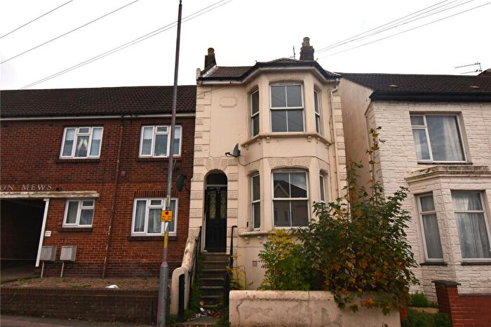2 Bedroom Terraced House For Sale In Canterbury Street, Gillingham, Kent, ME7