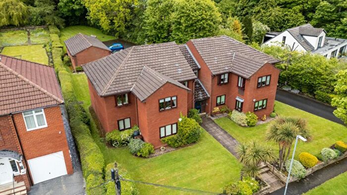 2 Bedroom Apartment For Sale In The Lane, Alwoodley, LS17