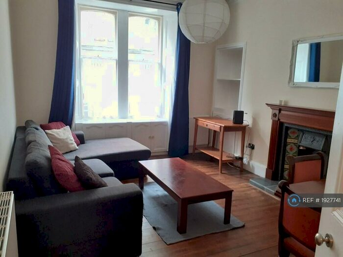 2 Bedroom Flat To Rent In Jameson Place, Edinburgh, EH6