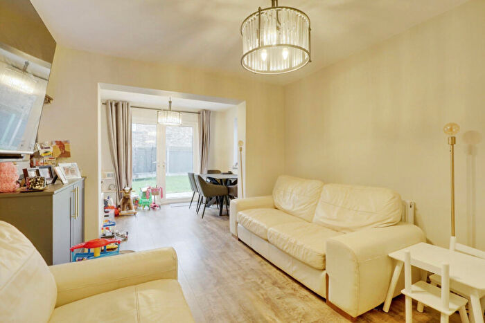 2 Bedroom Semi-Detached Bungalow For Sale In St. Clements Road, Benfleet, SS7