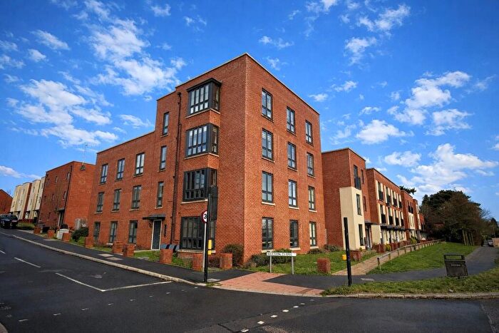 2 Bedroom Apartment For Sale In Weedon Close, Northampton, NN5
