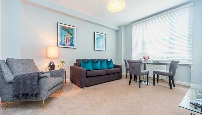 1 Bedroom Flat To Rent In Hill Street, London, W1J