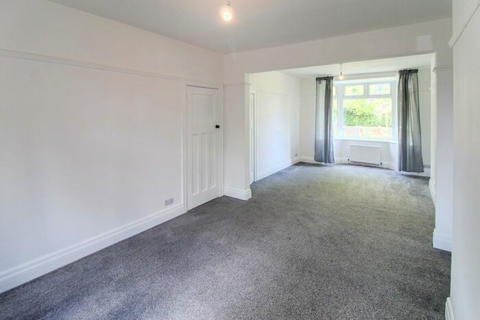 3 Bedroom Semi-Detached House To Rent In Bury Old Road, Heap, Bury, BL9