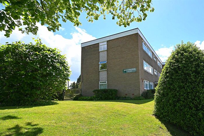 2 Bedroom Flat For Sale In Bracebridge Court, Metchley Lane, Harborne, Birmingham, B17