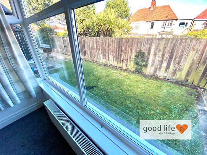 2 Bedroom Semi-Detached Bungalow For Sale In Romney Avenue, Grangetown, Sunderland, SR2